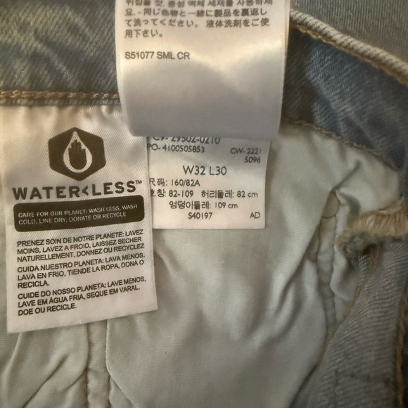 Levi's Light Blue Skinny Jeans for Women - Picture 5 of 7